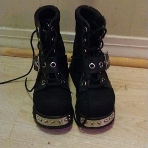 Demonia clash metal fishnet platform boots